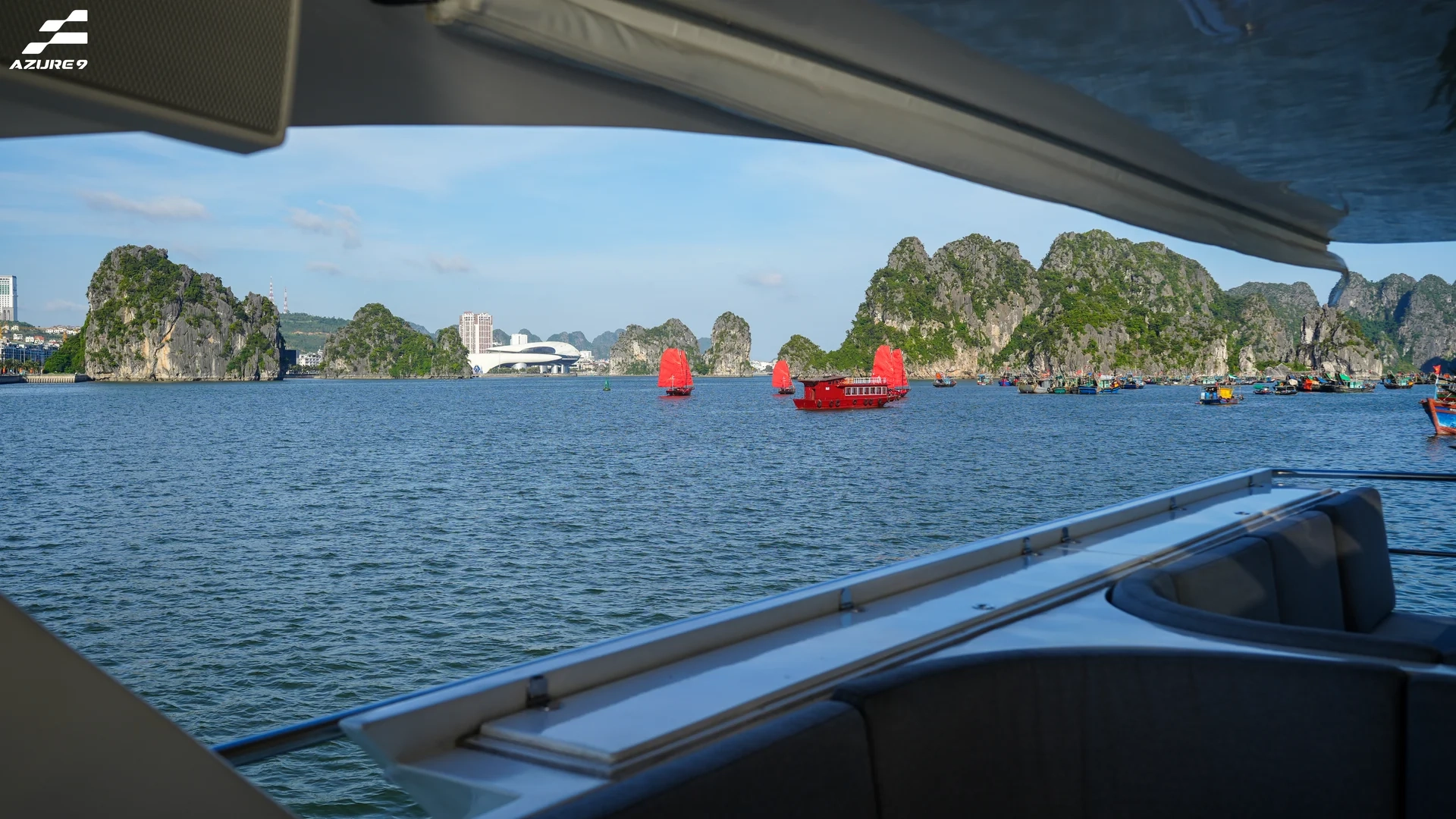 Day tour | Enjoy the morning sightseeing in Ha Long Bay with Azure9 Yacht
